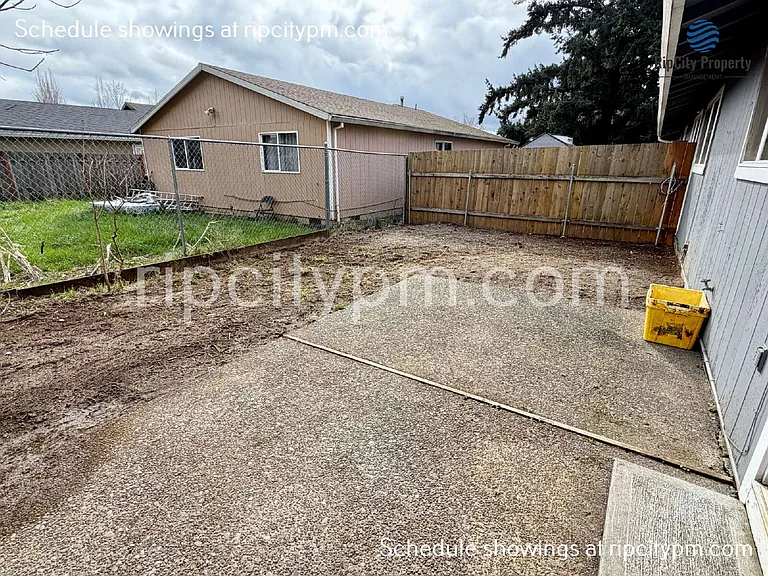 11837 SE Gladstone St — Photo 20