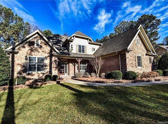 3rd image of 405 Bayberry Creek Cir