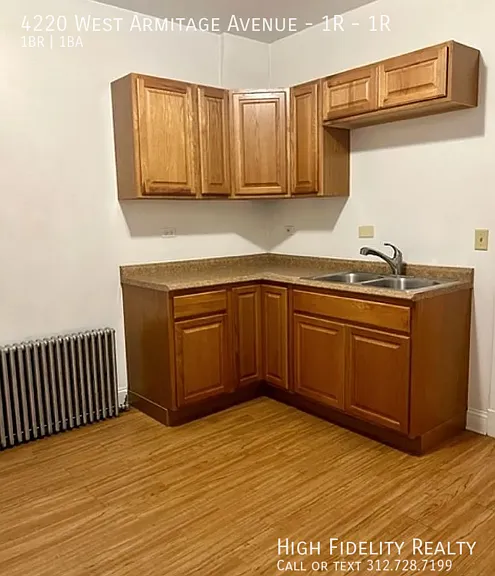 4220 W Armitage Ave #1R — Photo 4