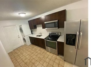 2710 NW 11th Pl, Fort Lauderdale, FL 33311