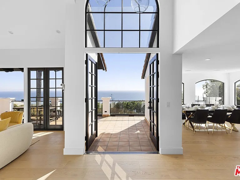 3909 Villa Costera — Photo 24