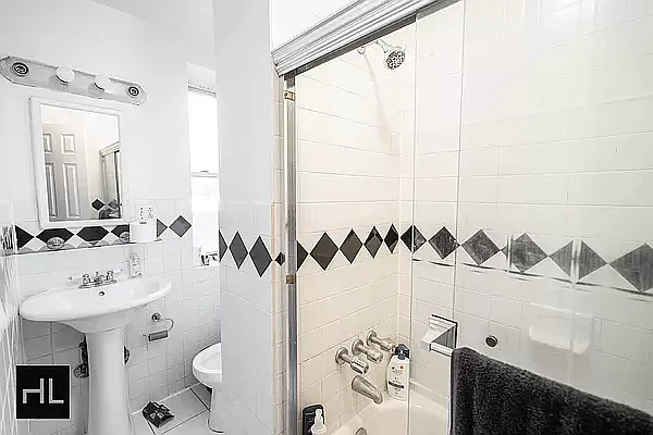 Rented by Highline Residential | media 18