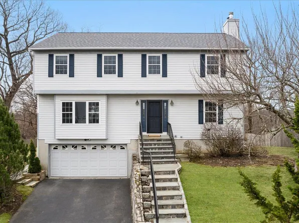 2 Stratford Road, White Plains, NY 10603