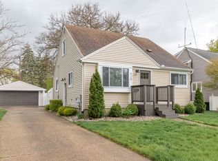 429 Tecumseh St, Clawson, MI