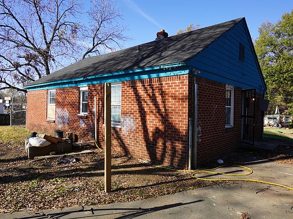 4th image of 2361 Joy Ln