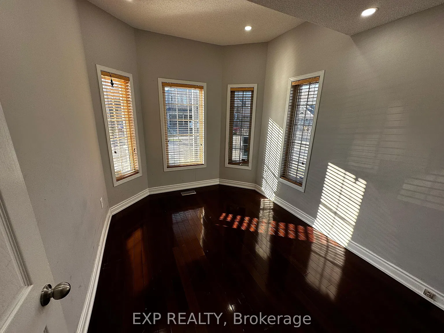 4 bed, $3,500 — Photo 3