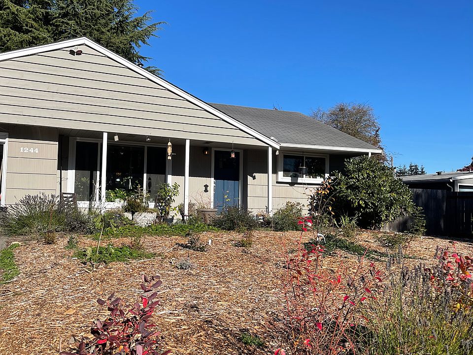 1st image of 1244 N 172nd St