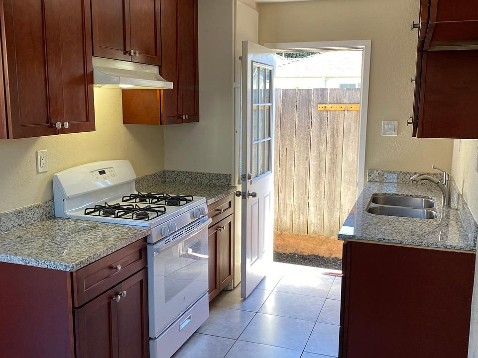 1st image of 317 S 20th St