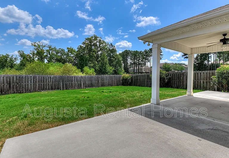 907 Linsmore Ave — Photo 50