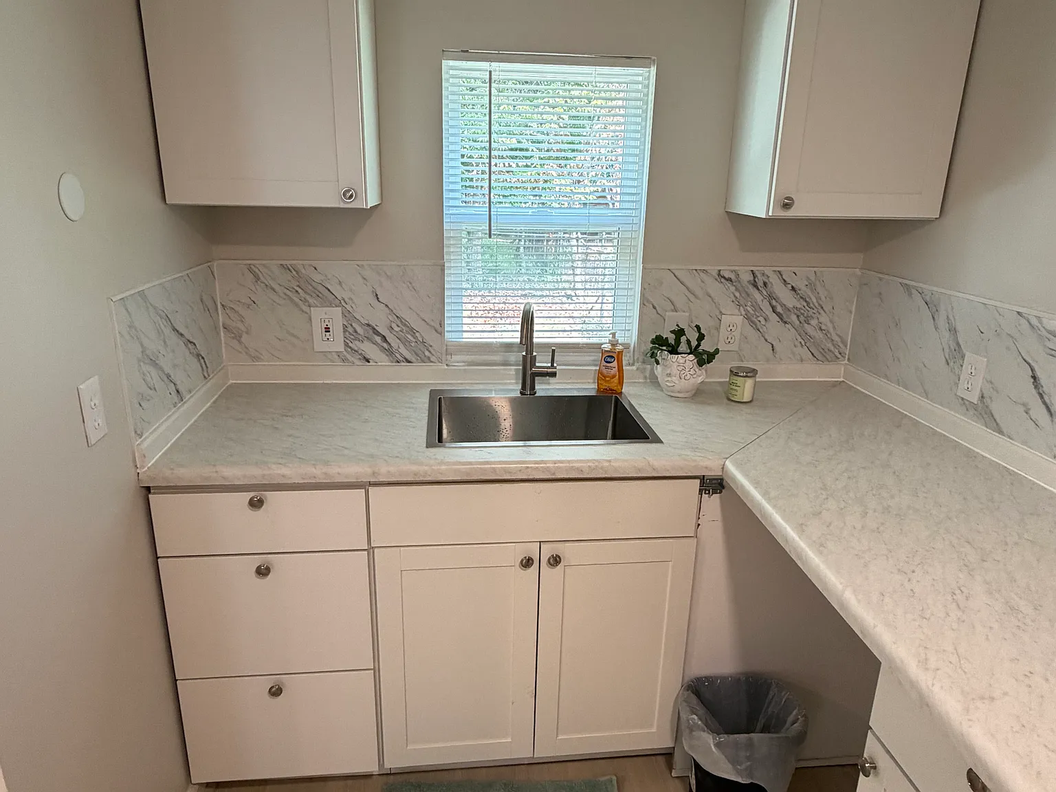 Studio, 325 sqft, $650 — Photo 2