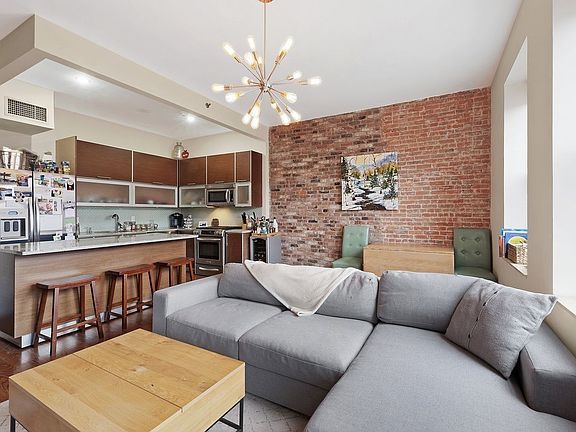 4th image of 159 W 118th St APT 4G