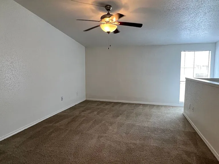 Cypresswood Crossing Apartments — Photo 39