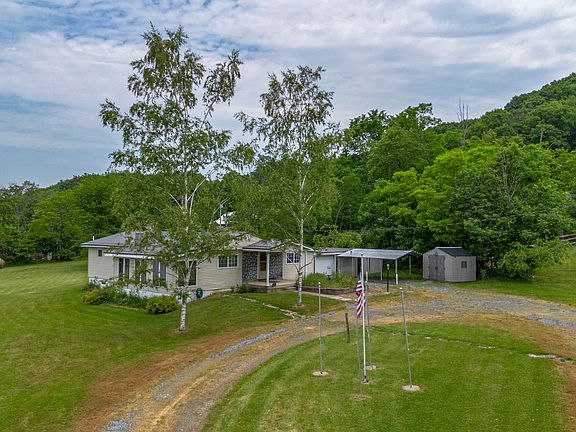 2nd image of 235 Liberty Ln