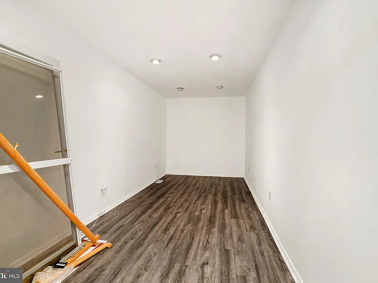 3604 Saxony Dr — Photo 28