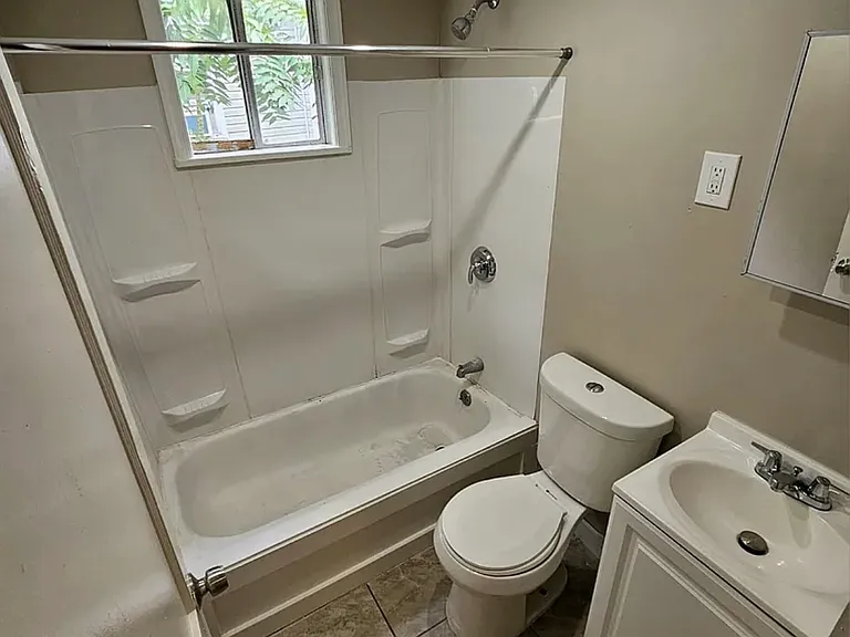 3022 Montana Ave #B — Photo 7