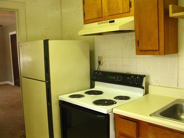 2nd image of 707 N 13th St APT D