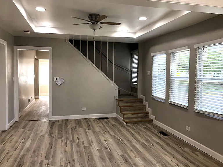 3102 Scoville Ave — Photo 2