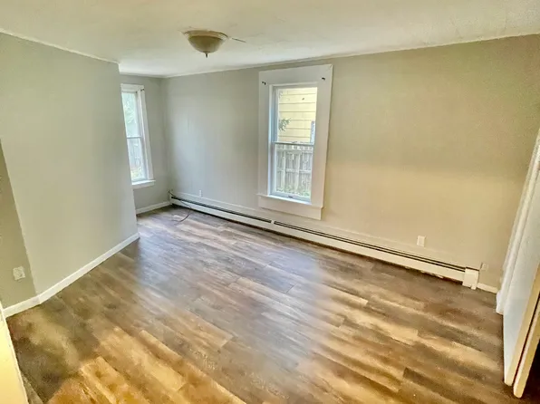 274 E Washington Ave, Washington, NJ 07882