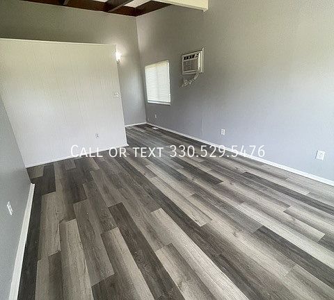 3rd image of 883 Bryant Ave