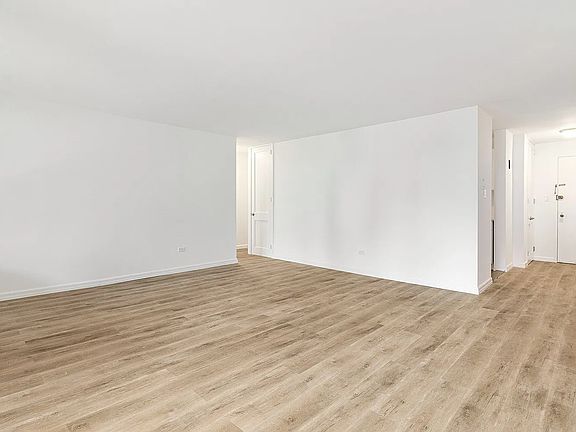 4th image of 77 Fulton St APT 25L