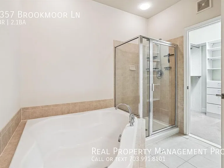 2357 Brookmoor Ln — Photo 14