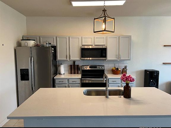 3rd image of 13019 Vermillion Dr