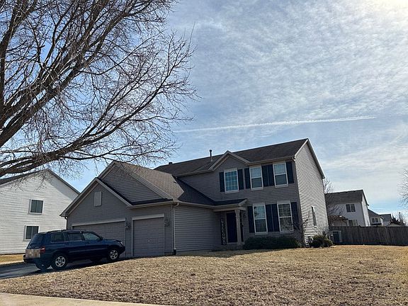 2nd image of 822 Hampton Ln