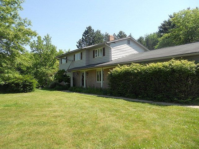 1st image of 808 Cypress Dr