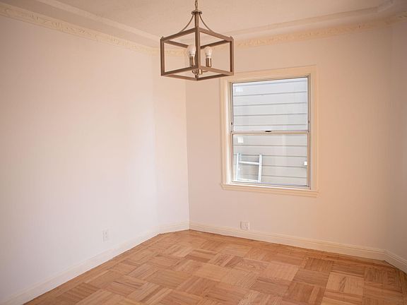 4th image of 479 Willits St #A