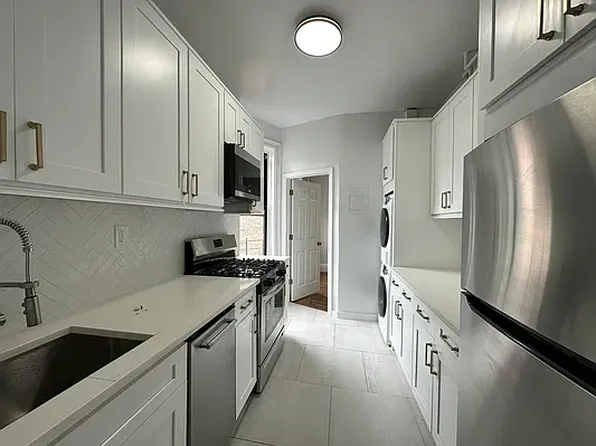 502 West 170th Street image 1 of 8