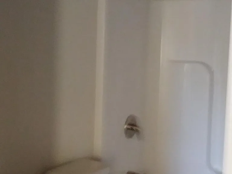 BONUS ROOM/ FULL BATHROOM