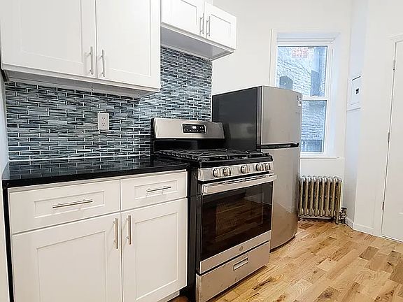 2nd image of 312 E 9th St #10