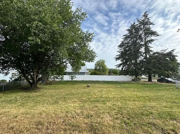 13819 E Wellesley Ave, Spokane, WA 99216