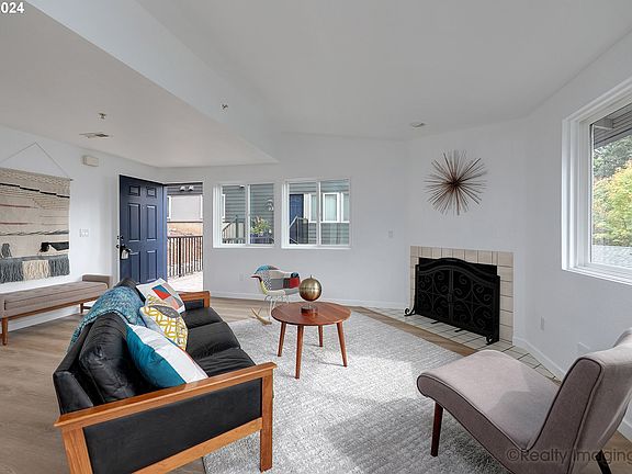 2nd image of 6208 NE 17th Ave APT 102