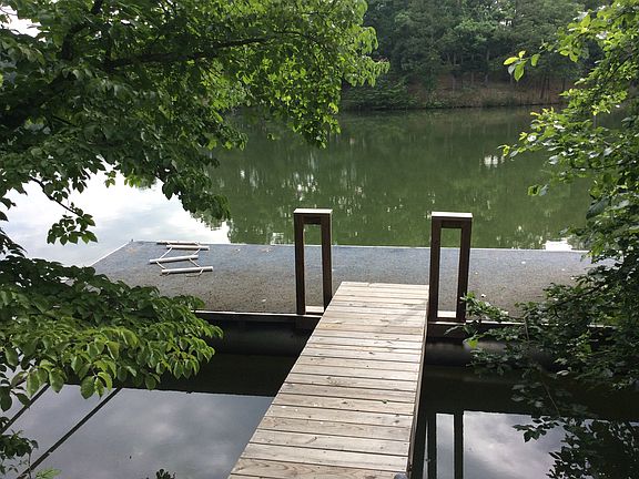 5th image of 1 Harrison Ln