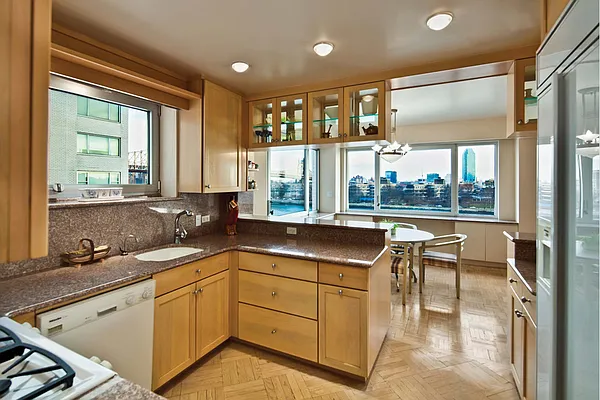 Sold by Stribling | media 23