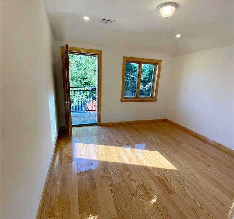 2nd image of 149-60 Cherry Ave