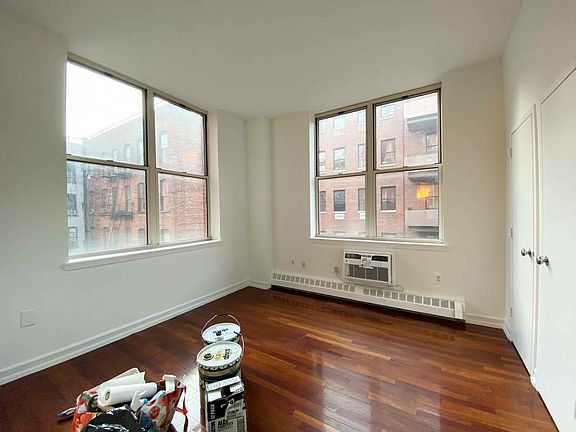 3rd image of 191 Saint Nicholas Ave #4AN