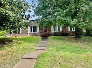 1809 Briar Dr, Webb City, MO 64870