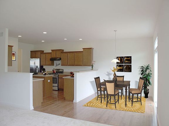 4th image of 5836 Bur Oak Dr