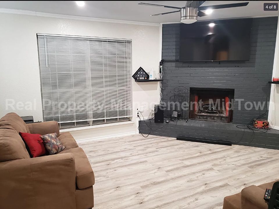 1st image of 2207 Roman Ct