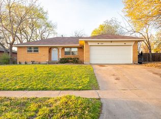 614 Donlee Rd, Lancaster, TX 75134