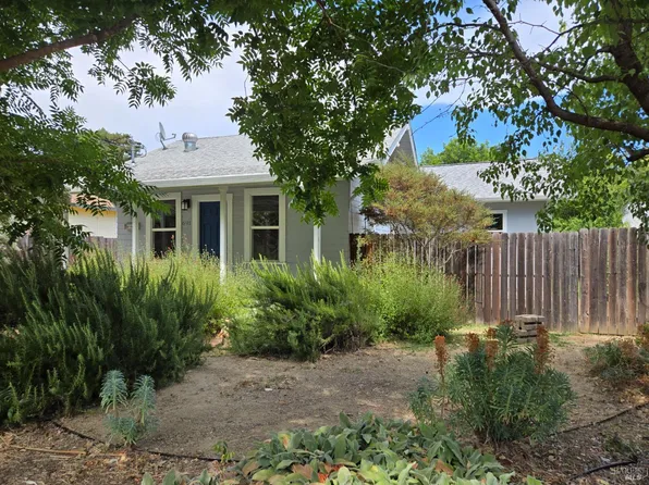 691 N Oak Street, Ukiah, CA 95482