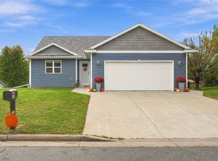 12831 7th St, Osseo, WI 54758