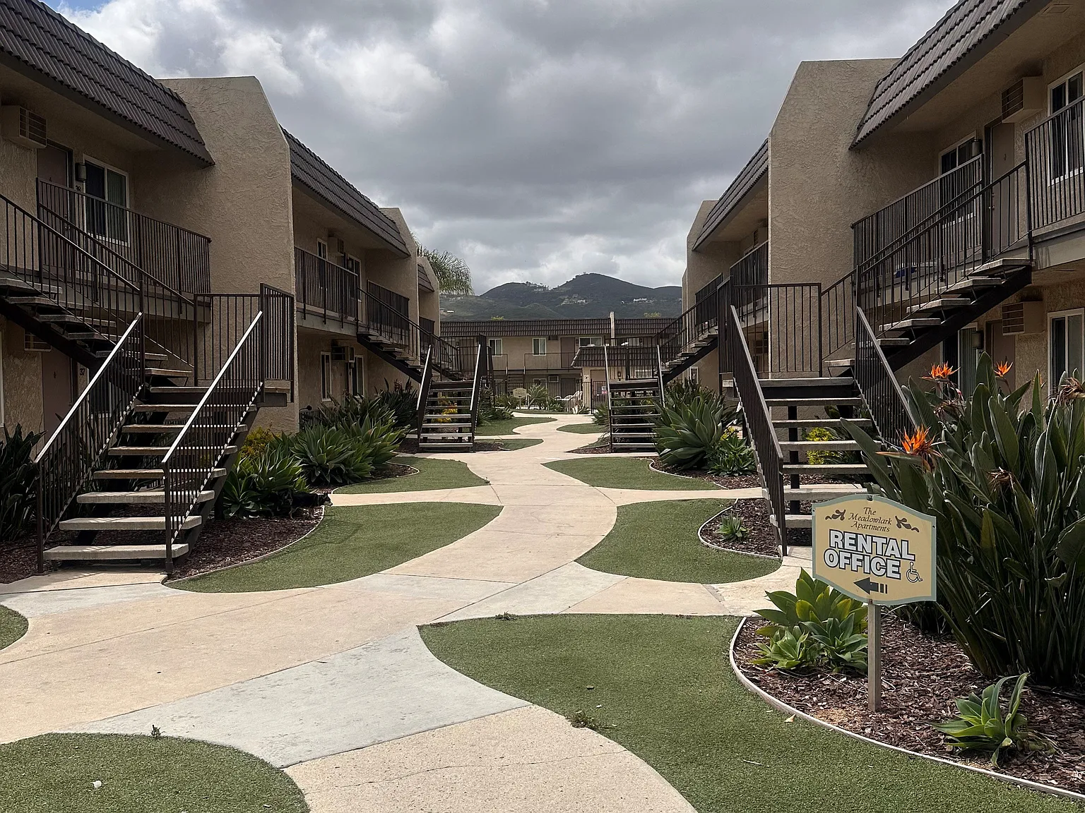 The Meadowlark Apartments — Photo 2