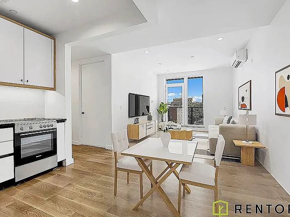 4th image of 1875 Atlantic Ave #226
