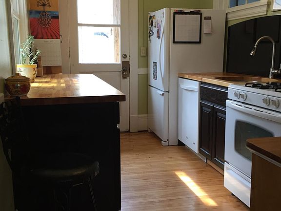 4th image of 735 Manomin Ave APT 2