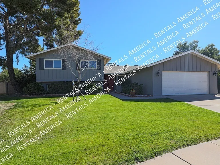 8613 E Clarendon Ave — Photo 3