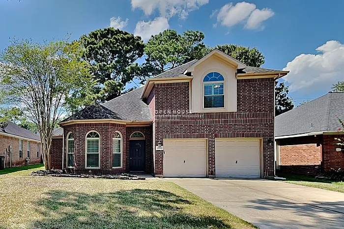 3 bed, 3.0 bath, 2342 sqft, $2,350 — Photo 1