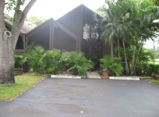 479 N University Dr, Plantation, FL 33324